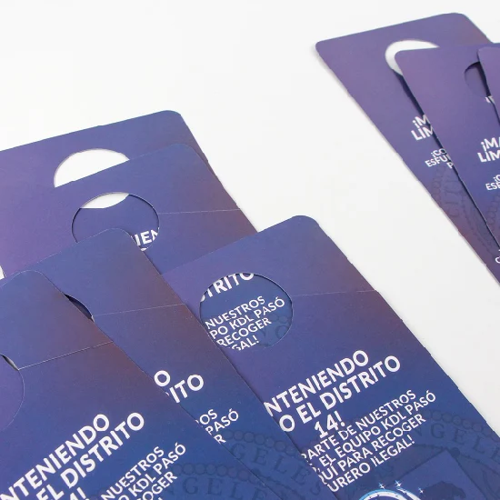 Impressão de cartão de embalagem de óleo personalizado direto da fábrica de plástico PVC Etiqueta de pendurar Permissões de estacionamento